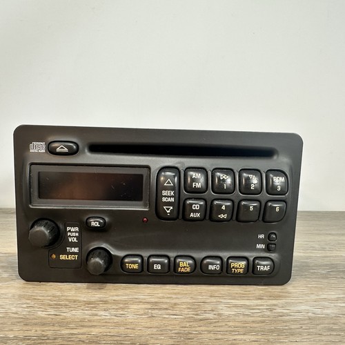 Pontiac vibe radio - 04,